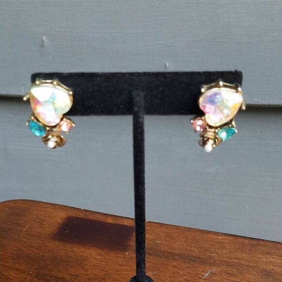 Betsey Johnson Crystal Heart Rose Cluster Pierced Earrings - Picture 4 of 4